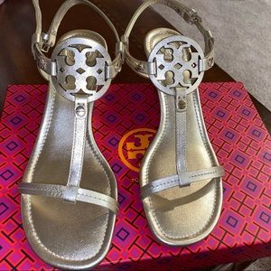Tory Burch: “Miller 60MM Wedge”
